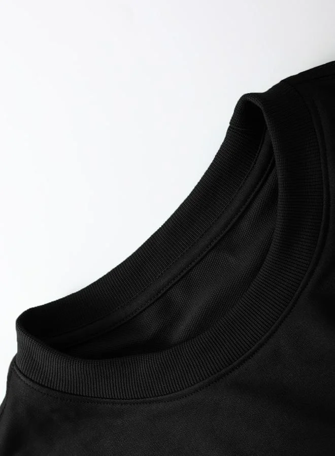 تايك تو طقم تيشيرت بأكمام قصيرة وشورت بتفاصيل جيوب